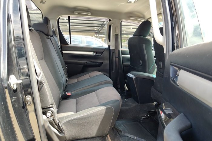 REVO PRE 2018 2.4E AT DOUBLE CAB BLACK  1556 full