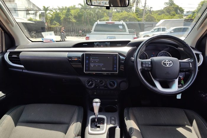 REVO PRE 2018 2.4E AT DOUBLE CAB BLACK  1556 full