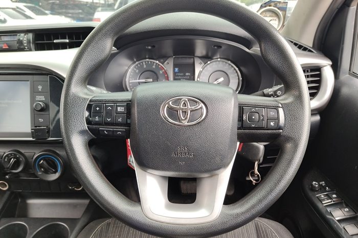 REVO PRE 2020 2.4 ENTRY AT DOUBLE CAB BLACK 8486 full