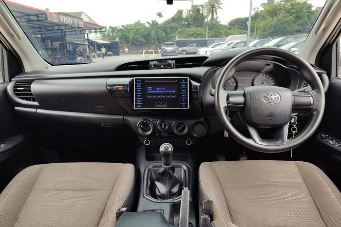 REVO PRE 2016 2.4J MT SMART CAB WHITE  8075 full