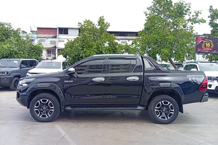 REVO PRE 2022 2.4 MID AT DOUBLE CAB BLACK  5825 full