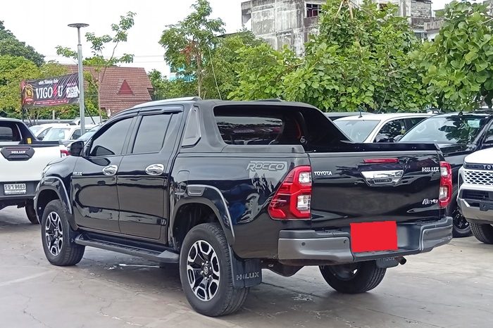 REVO PRE 2022 2.4 MID AT DOUBLE CAB BLACK  5825 full