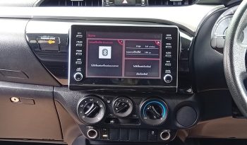 REVO PRE 2022 2.4 MID AT DOUBLE CAB BLACK  5825 full