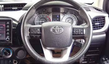 REVO PRE 2022 2.4 MID AT DOUBLE CAB BLACK  5825 full