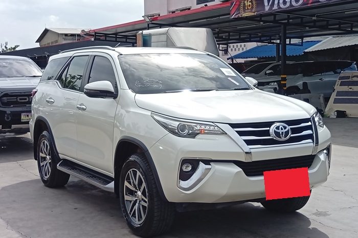 TOYOTA 4WD 2020 2.4V AT FORTUNER WHITE  6124 full