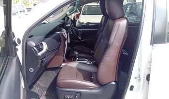 TOYOTA 4WD 2020 2.4V AT FORTUNER WHITE  6124 full