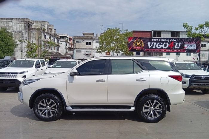 TOYOTA 4WD 2020 2.4V AT FORTUNER WHITE  6124 full