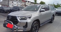 REVO 4WD 2022 2.4 MID MT DOUBLE CAB SILVER  9571