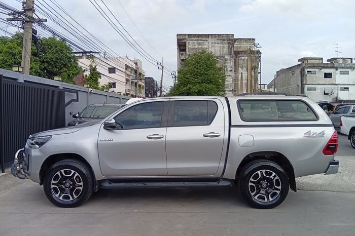 REVO 4WD 2022 2.4 MID MT DOUBLE CAB SILVER  9571 full