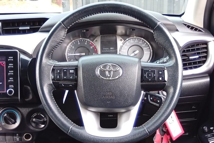REVO 4WD 2022 2.4 MID MT DOUBLE CAB SILVER  9571 full