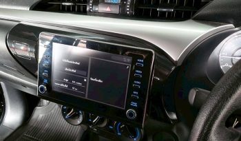 REVO PRE 2022 2.4E AT DOUBLE CAB BLACK 644 full
