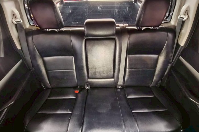 REVO PRE 2022 2.4E AT DOUBLE CAB BLACK 644 full