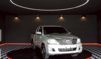 VIGO 2WD 2015 2.7J MT SMART CAB SILVER 1612 full
