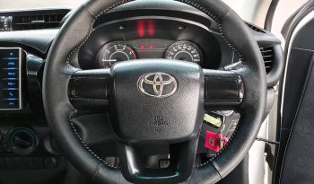 REVO 2WD 2018 2.4J MT STANDARD WHITE  1623 full