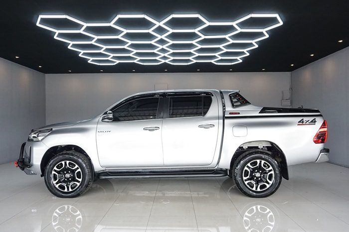 REVO 4WD 2021 2.8 HIGHT AT DOUBLE CAB SILVER  2915 full