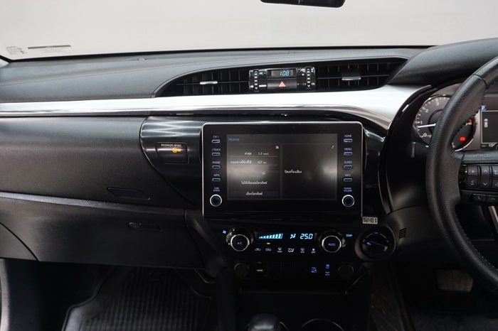 REVO 4WD 2021 2.8 HIGHT AT DOUBLE CAB SILVER  2915 full