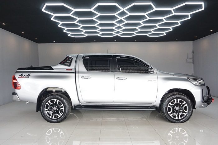 REVO 4WD 2021 2.8 HIGHT AT DOUBLE CAB SILVER  2915 full