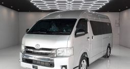 TOYOTA 2WD 2019 3.0 AT COMMUTER SILVER  6745