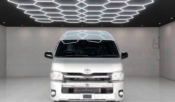 TOYOTA 2WD 2019 3.0 AT COMMUTER SILVER  6745 full