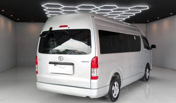 TOYOTA 2WD 2019 3.0 AT COMMUTER SILVER  6745 full