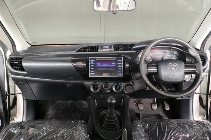 REVO 2WD 2017 2.4J MT SMART CAB WHITE  3457 full