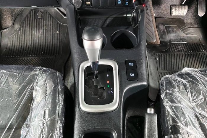 REVO 4WD 2021 2.8 HIGHT AT DOUBLE CAB SILVER  3823 full