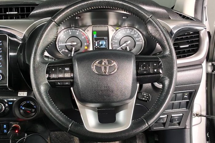 REVO 4WD 2021 2.8 HIGHT AT DOUBLE CAB SILVER  3823 full