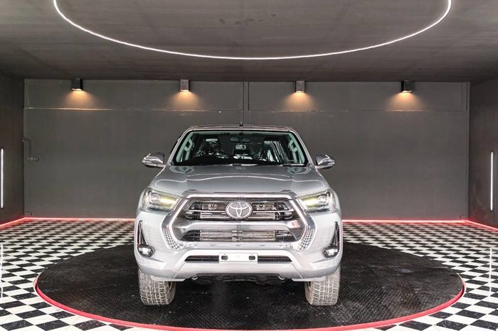 REVO 4WD 2021 2.8 HIGHT AT DOUBLE CAB SILVER  3823 full