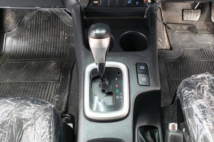 REVO 4WD 2021 2.8 HIGHT AT DOUBLE CAB SILVER  3827 full
