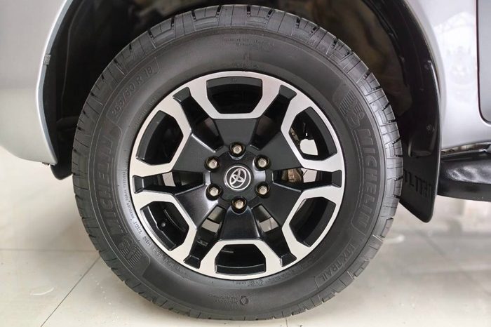 REVO 4WD 2021 2.8 HIGHT AT DOUBLE CAB SILVER  3827 full
