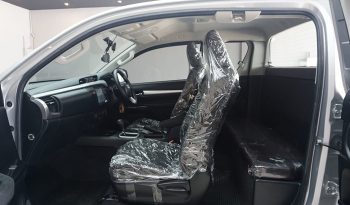 REVO PRE 2021 2.4 ENTRY AT SMART CAB SILVER  3941 full