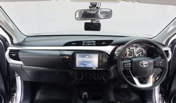 REVO PRE 2021 2.4 ENTRY AT SMART CAB SILVER  3941 full