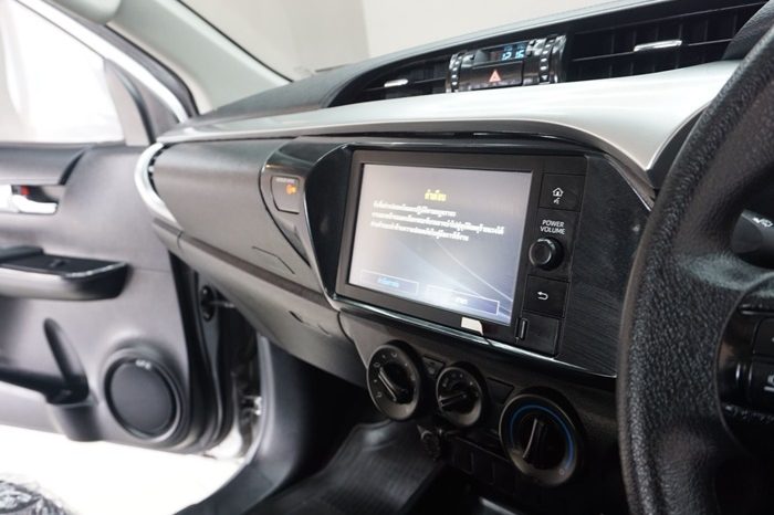 REVO PRE 2021 2.4 ENTRY AT SMART CAB SILVER  3941 full