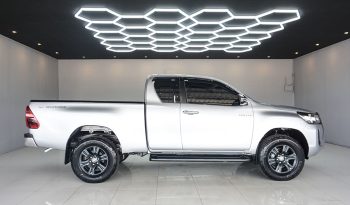 REVO PRE 2021 2.4 ENTRY AT SMART CAB SILVER  3941 full