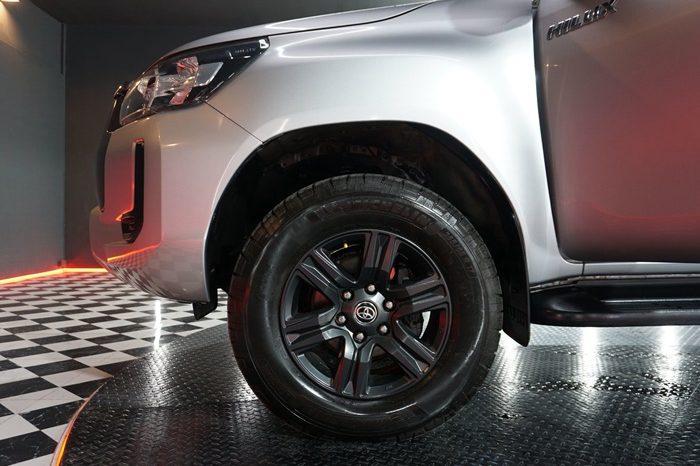 REVO PRE 2021 2.4 ENTRY AT DOUBLE CAB SILVER 4138 full