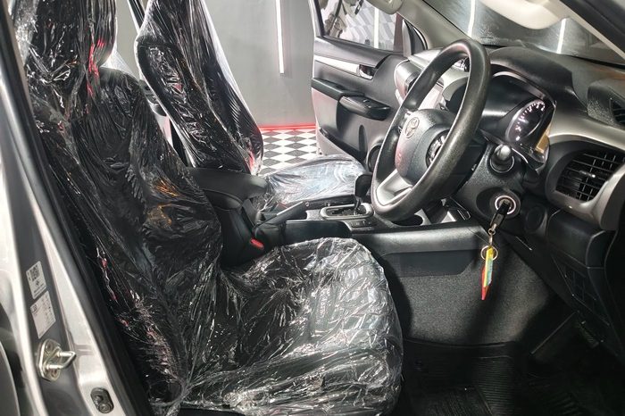 REVO PRE 2021 2.4 ENTRY AT DOUBLE CAB SILVER 4138 full