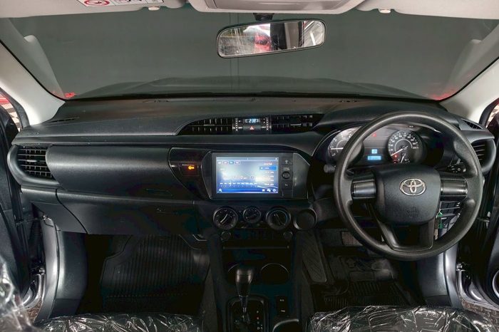 REVO 2WD 2022 2.4 ENTRY AT DOUBLE CAB DARK GREY  4908 full