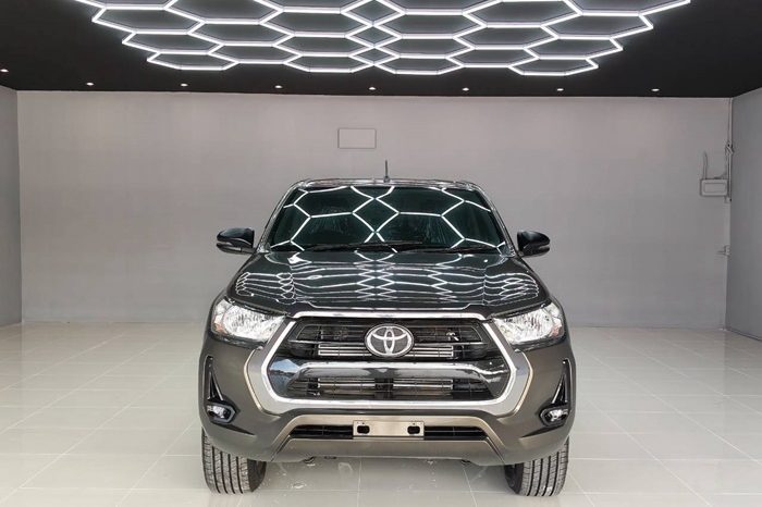 REVO 2WD 2022 2.4 ENTRY AT DOUBLE CAB BRONZE  4916 full