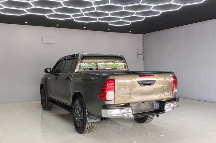 REVO 2WD 2022 2.4 ENTRY AT DOUBLE CAB BRONZE  4916 full