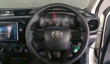 REVO 4WD 2017 2.4J AT SMART CAB WHITE  5326 full