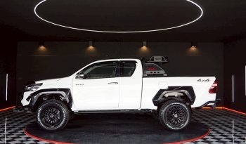 REVO 4WD 2017 2.4J AT SMART CAB WHITE  5326 full