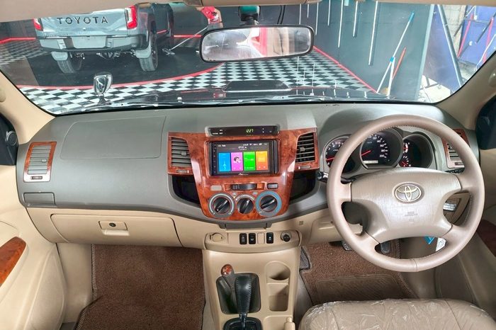 VIGO 4WD 2011 3.0G AT DOUBLE CAB BLACK  6368 full