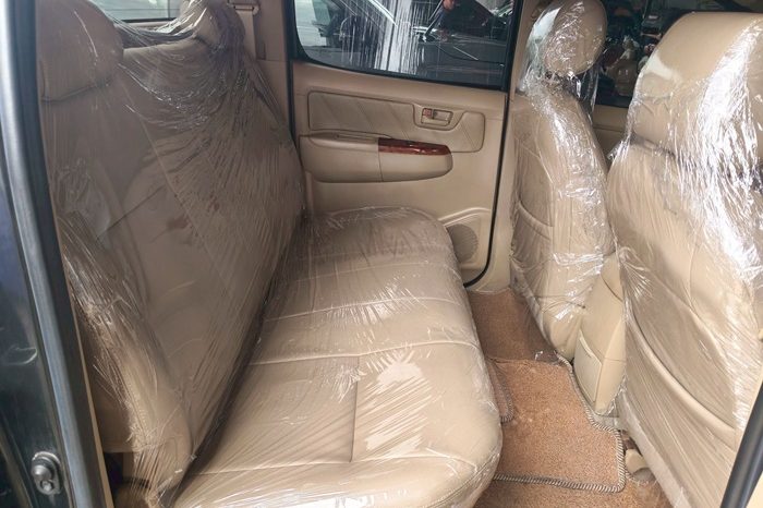 VIGO 4WD 2011 3.0G AT DOUBLE CAB BLACK  6368 full