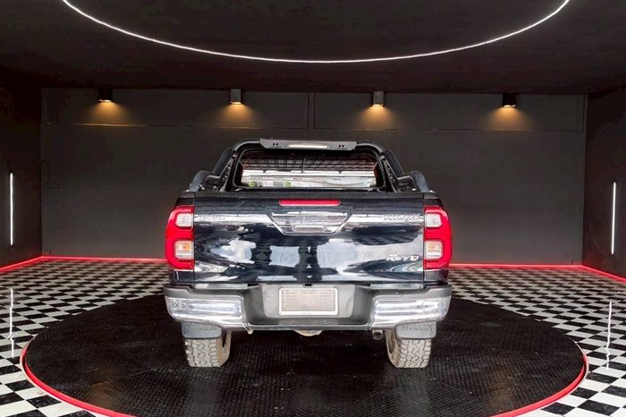 REVO PRE 2022 2.4E AT DOUBLE CAB BLACK 644 full
