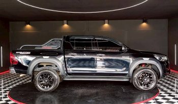 REVO PRE 2022 2.4E AT DOUBLE CAB BLACK 644 full