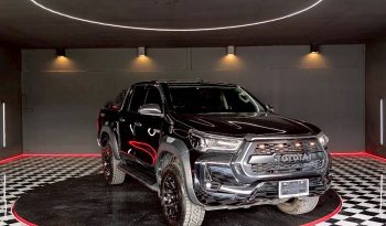 REVO PRE 2022 2.4E AT DOUBLE CAB BLACK 644 full