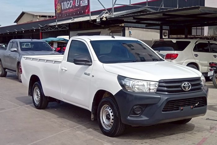 REVO 2WD 2020 2.4J MT STANDARD WHITE  8551 full