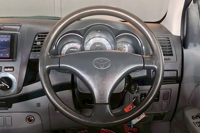 VIGO 2WD 2011 2.7J MT SMART CAB SILVER 6676 full