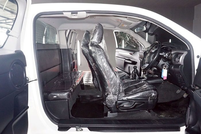 REVO 2WD 2020 2.4 MID MT SAMRT CAB WHITE  6923 full