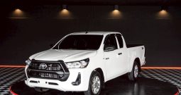 REVO 2WD 2020 2.4 MID MT SAMRT CAB WHITE  6923